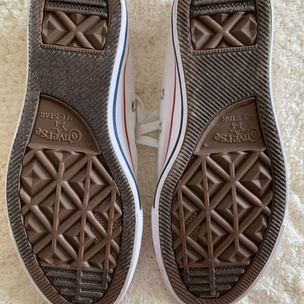 Converse - Picture 3 of 4